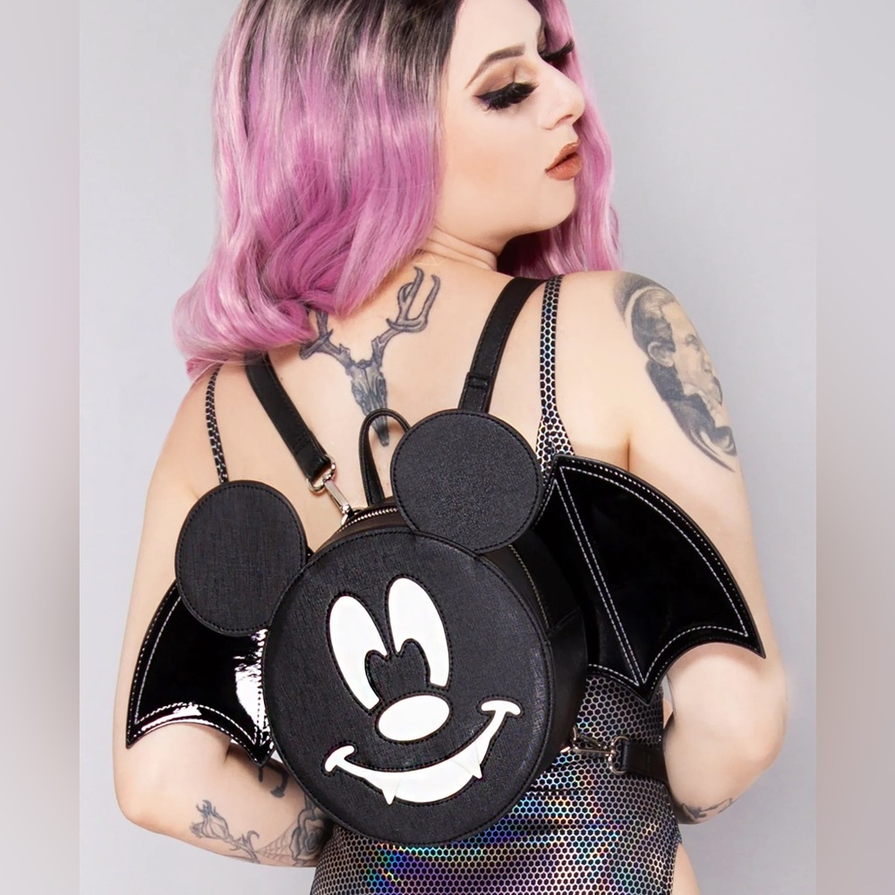 Disney Mickey bat convertible backpack LASR exclusive Loungefly - Picture 1 of 6